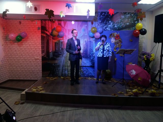 3omnes matres dicata