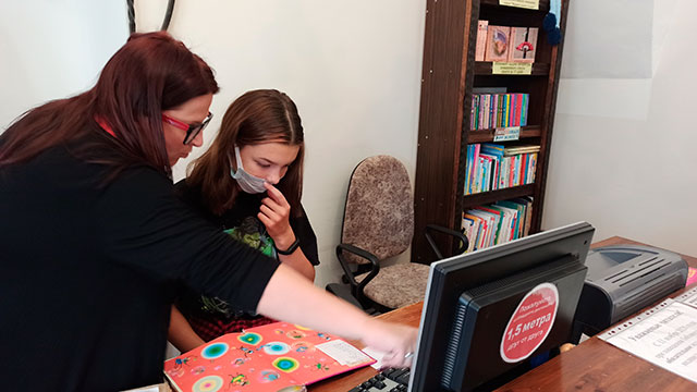 iz chitateley v bibliotekari3