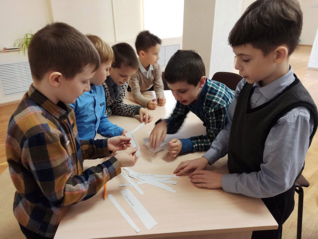 my budushchiye zashchitniki strany2