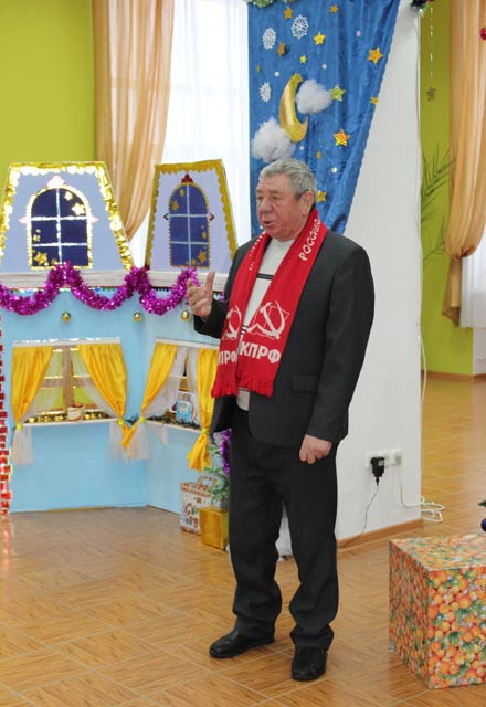 Blagotvoritelnyy utrennik Krasnaya Shapochka2