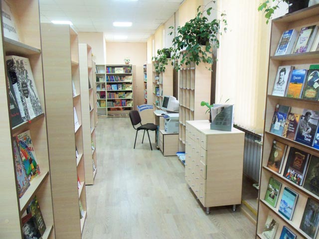 Obnovlonnaya biblioteka v Bolbasovo1