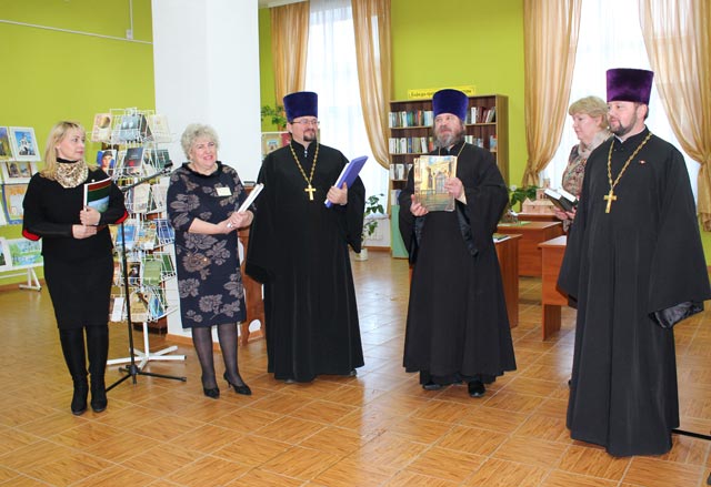 Otkrytiye kafedry pravoslavnoy literatury14