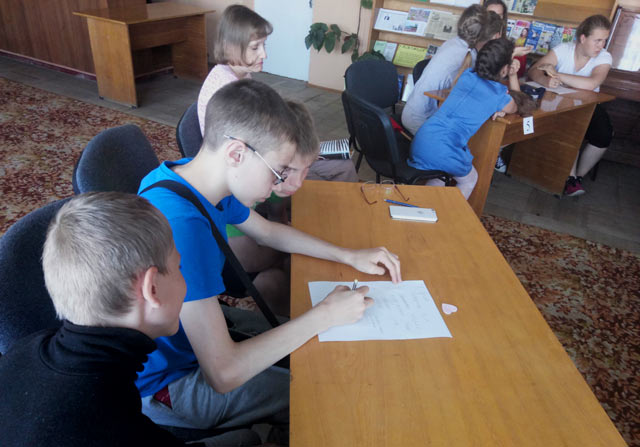 V bibliotekegoryachaya pora9