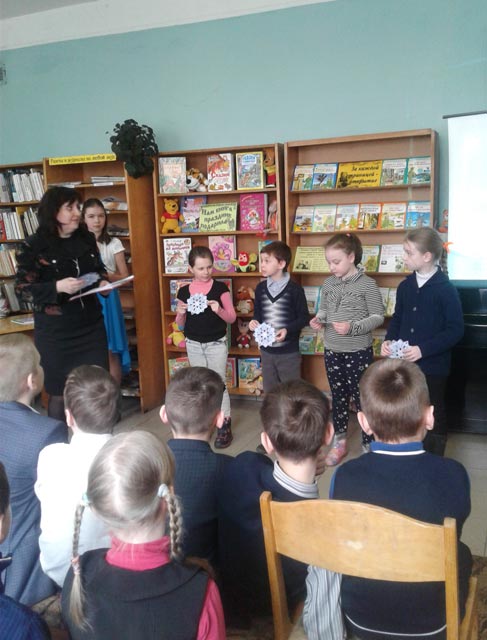 Za kazhdoy stranitsey otkrytiye4