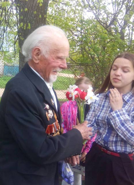 pozdravleniye zemlyakov veteranov na domu5