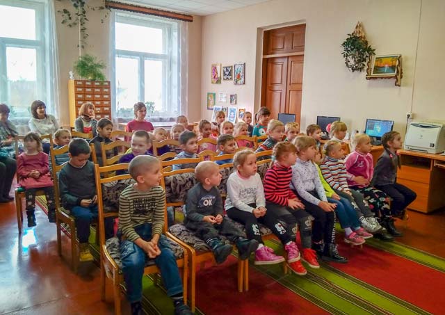 prazdnik My idem v biblioteku4