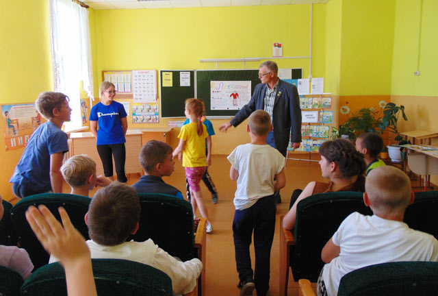 Kto vokrug zhivot chto vokrug rastot4