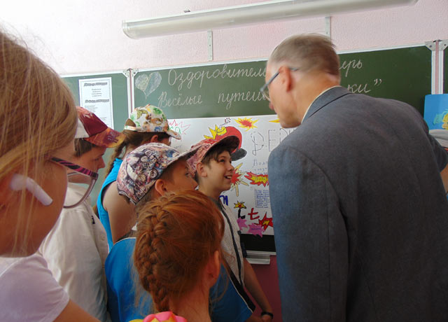 Kto vokrug zhivot chto vokrug rastot9