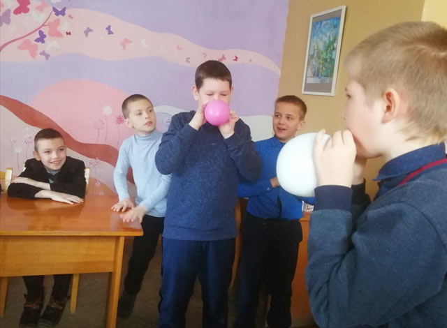 Nashi malchiki dolzhny poyatoyat za chest strany5