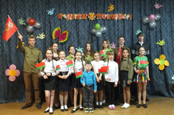 Ne smolknet slava tekh velikikh let