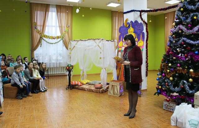 Novogodniy blagotvoritelnyy utrennik2