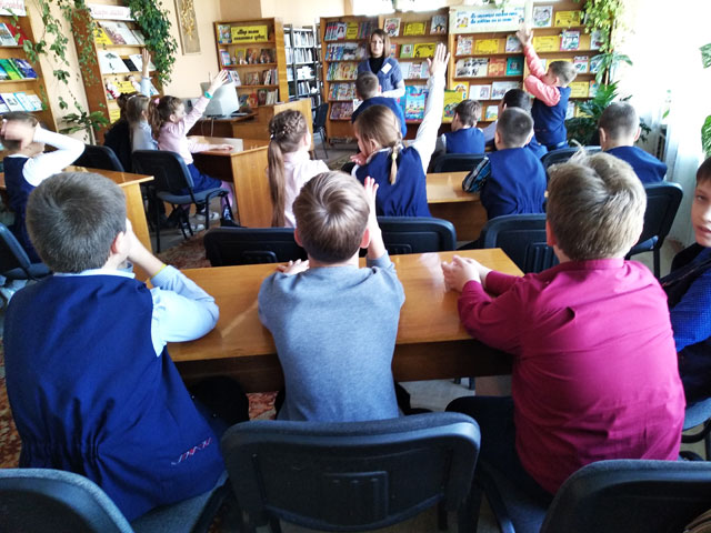 Pernatyye khvostatyye mokhnatyye3