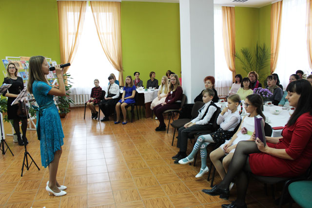 den materi v pushkina2