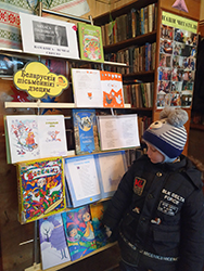 Nam kniha viecnaje sviatlo M Pazniakou