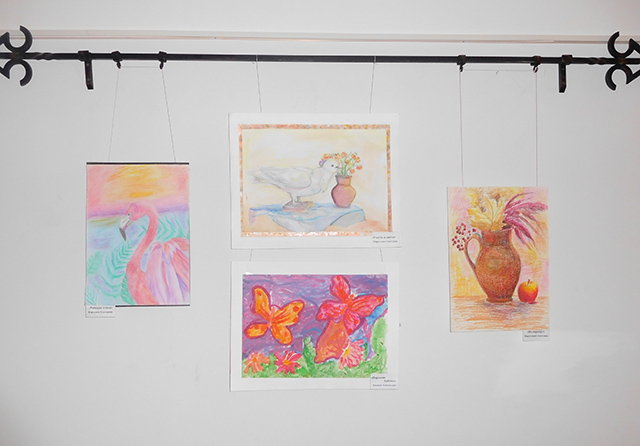 Vystavka risunkov My dlya mamy2