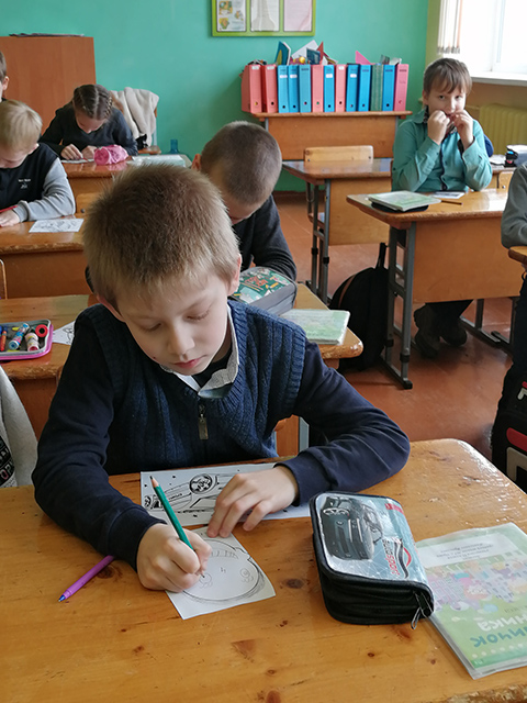 Zhenskiy den yego nam prazdnovat ne len4