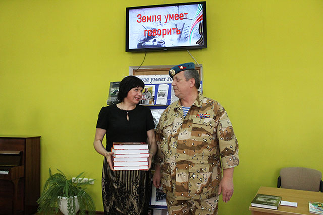 Sharay Zemlya umeyet govorit 24