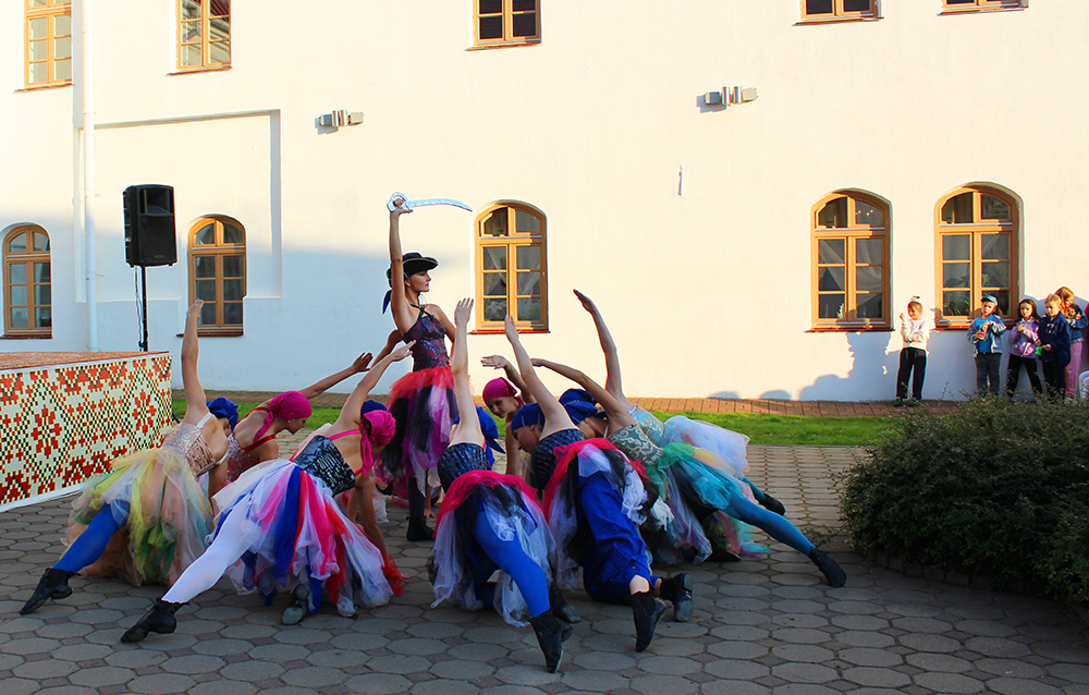 Ulotnyy neskuchnyy vecher20