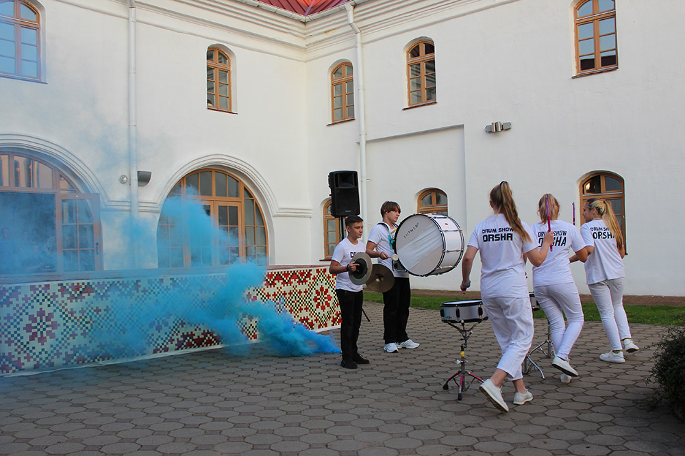 Ulotnyy neskuchnyy vecher41