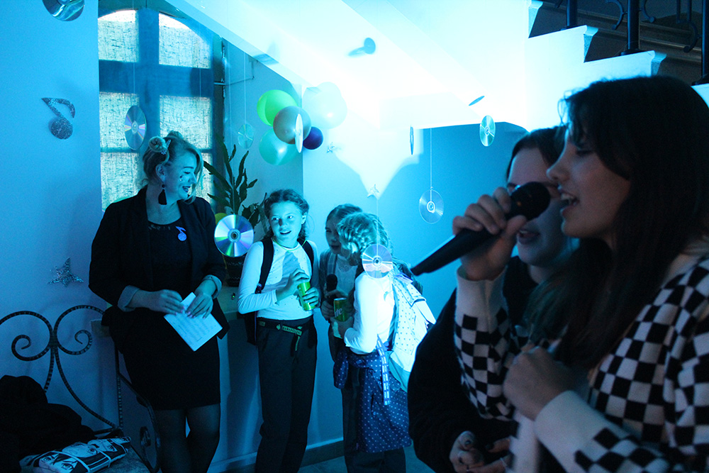 Ulotnyy neskuchnyy vecher80