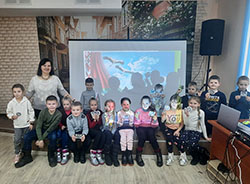 Lesami tak slavitsya nasha zemlya