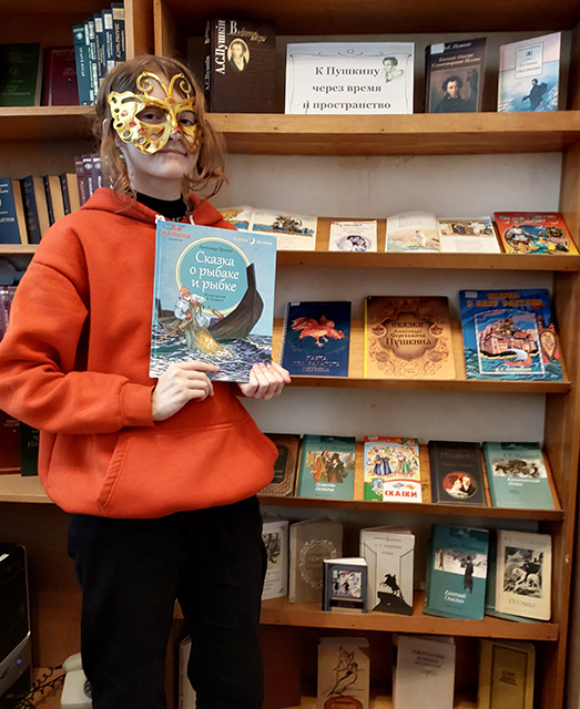 Pushkinskoye defile 3