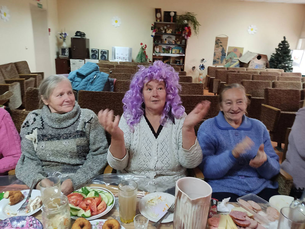 lyudi pozhilyye serdtsem molodyye3