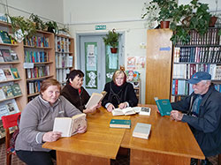 v moikh rukakh lish gorstka pepla