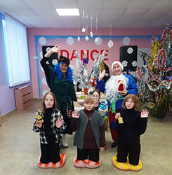 v poiskakh starogo novogo goda