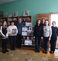 I do sikh por v Khatyni plachut kolokola0