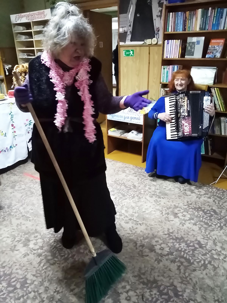 Maslenitsa pyshka na ulitsu vyshla 8