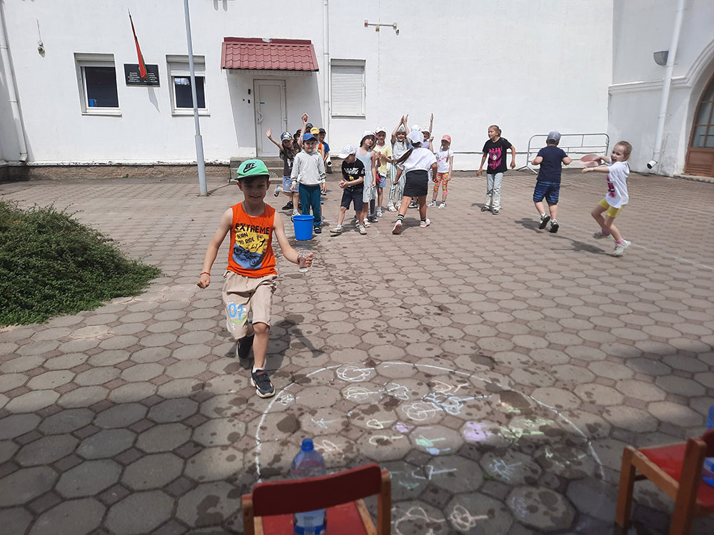 Leto s knigoy interesney16