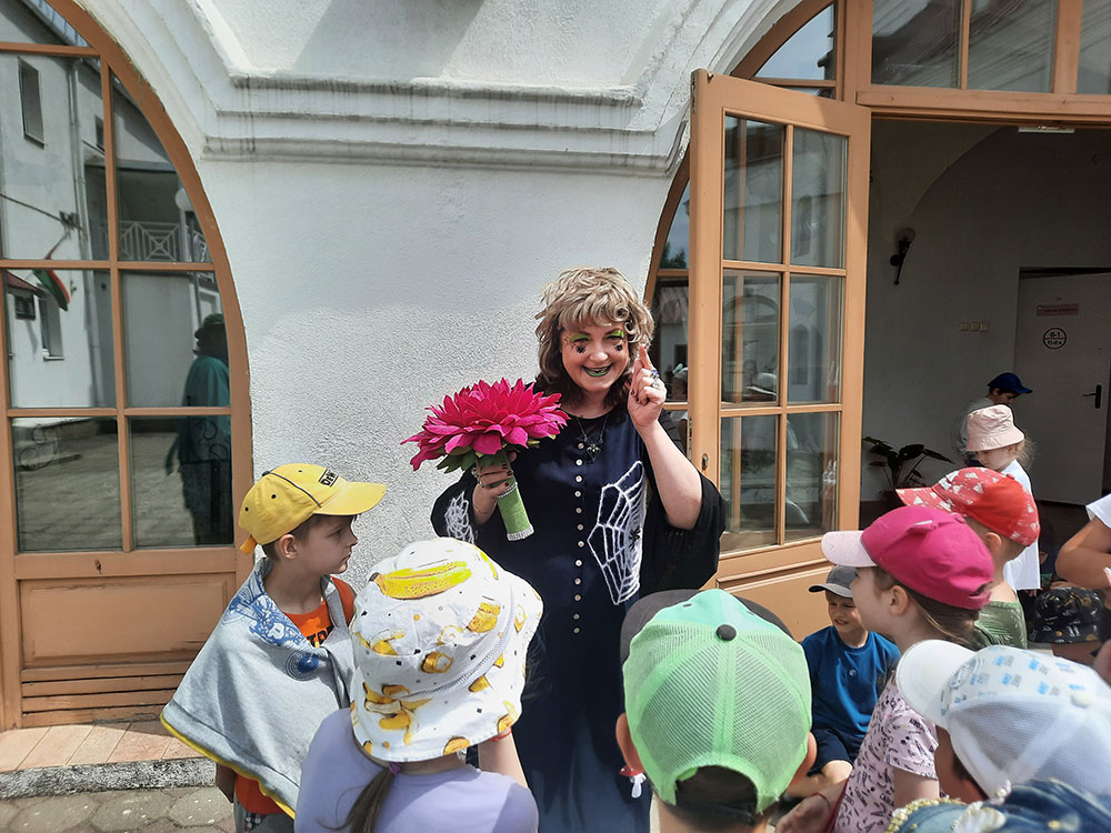 Leto s knigoy interesney4