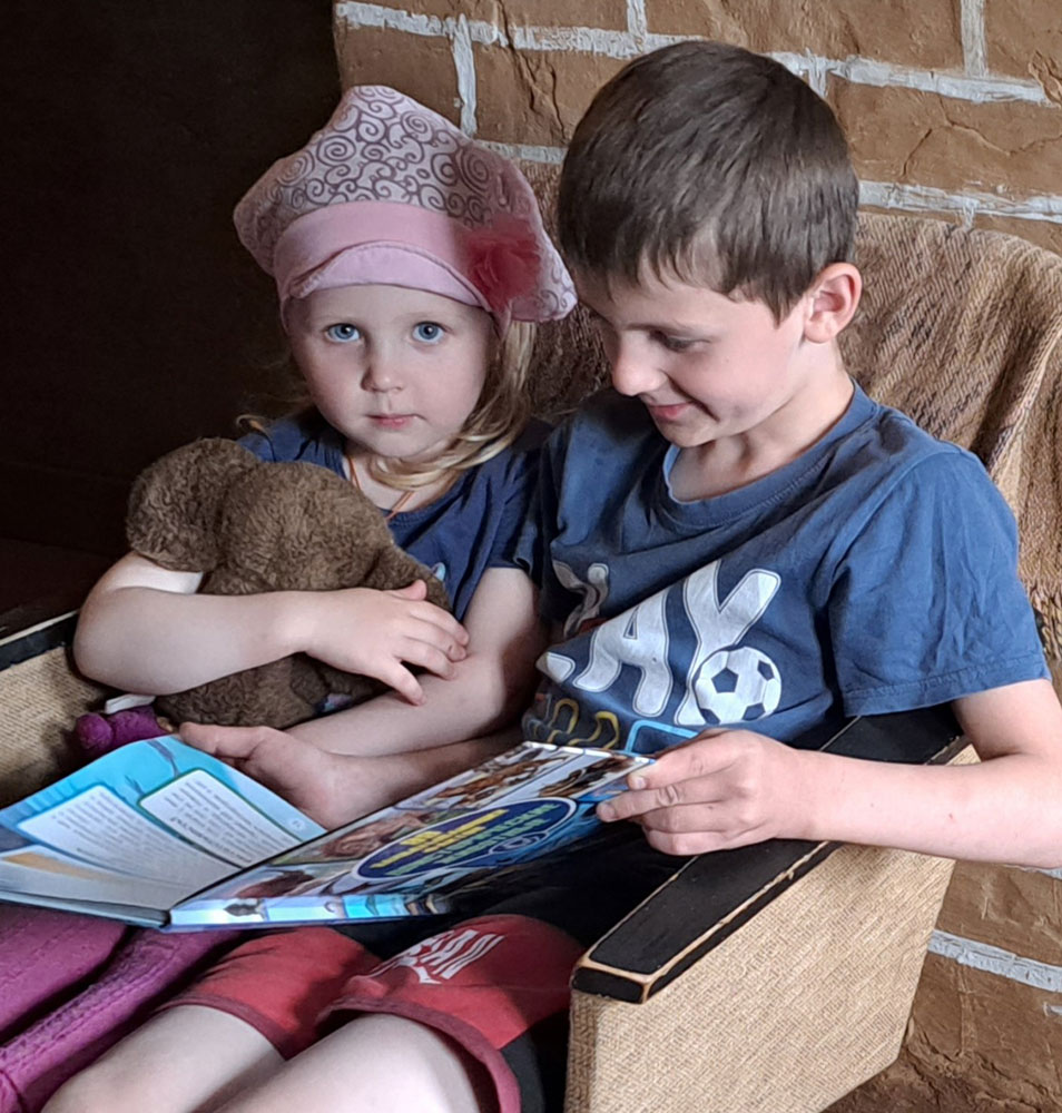 malyshi chitayut malysham2