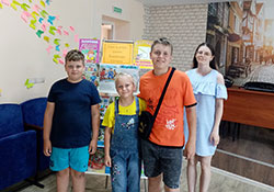 S otlichnym nastroyeniyem k novym priklyucheniyam