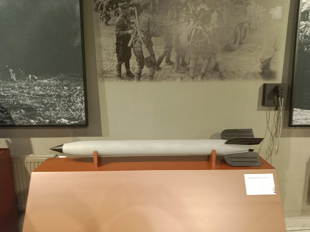 Yego podvig veka ne sotrut10