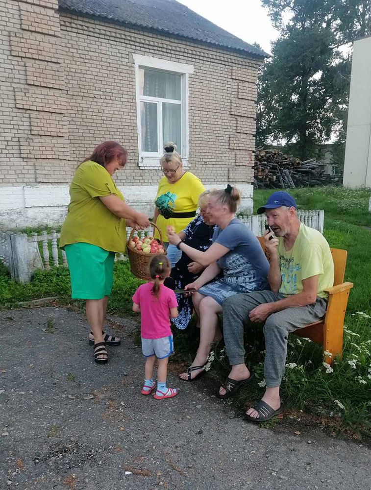 prazdnik trekh spasov3