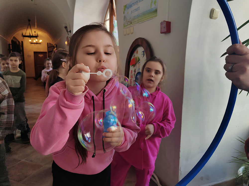 V gostyakh u Zubnoy fei5