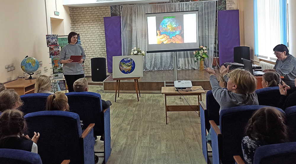 Yest prekrasnaya planeta i zovut yeyo zemlya1