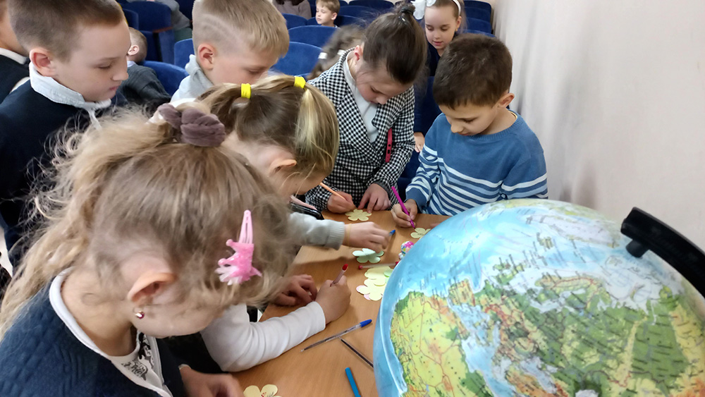 Yest prekrasnaya planeta i zovut yeyo zemlya4