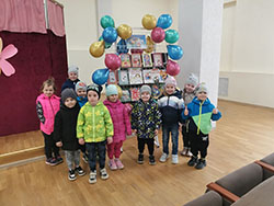 Moya semya moya radost