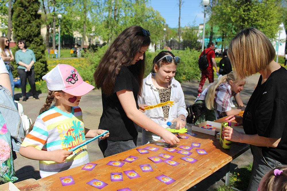 otkrytiye detskogo parka pervogo maya15