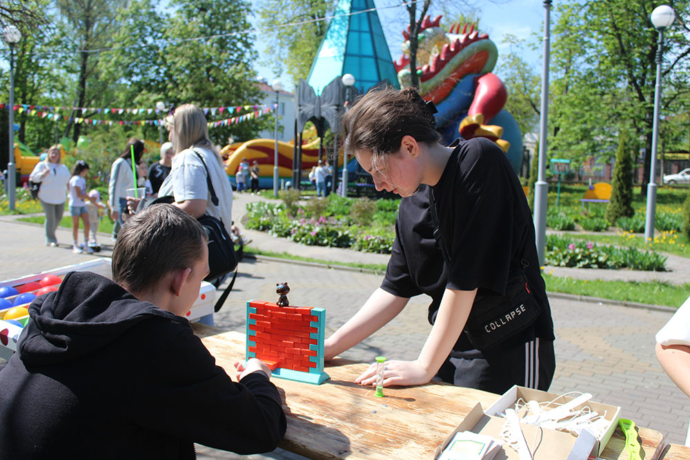 otkrytiye detskogo parka pervogo maya29