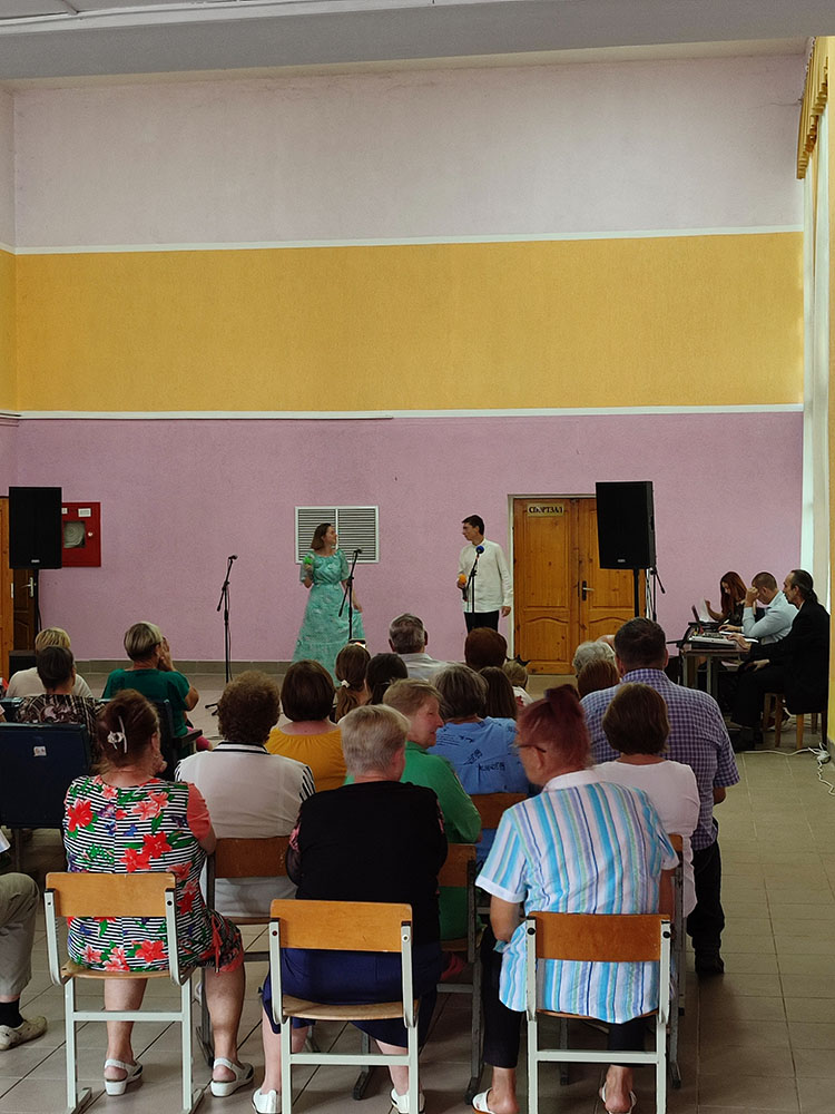 S prazdnikom lyubimaya strana3