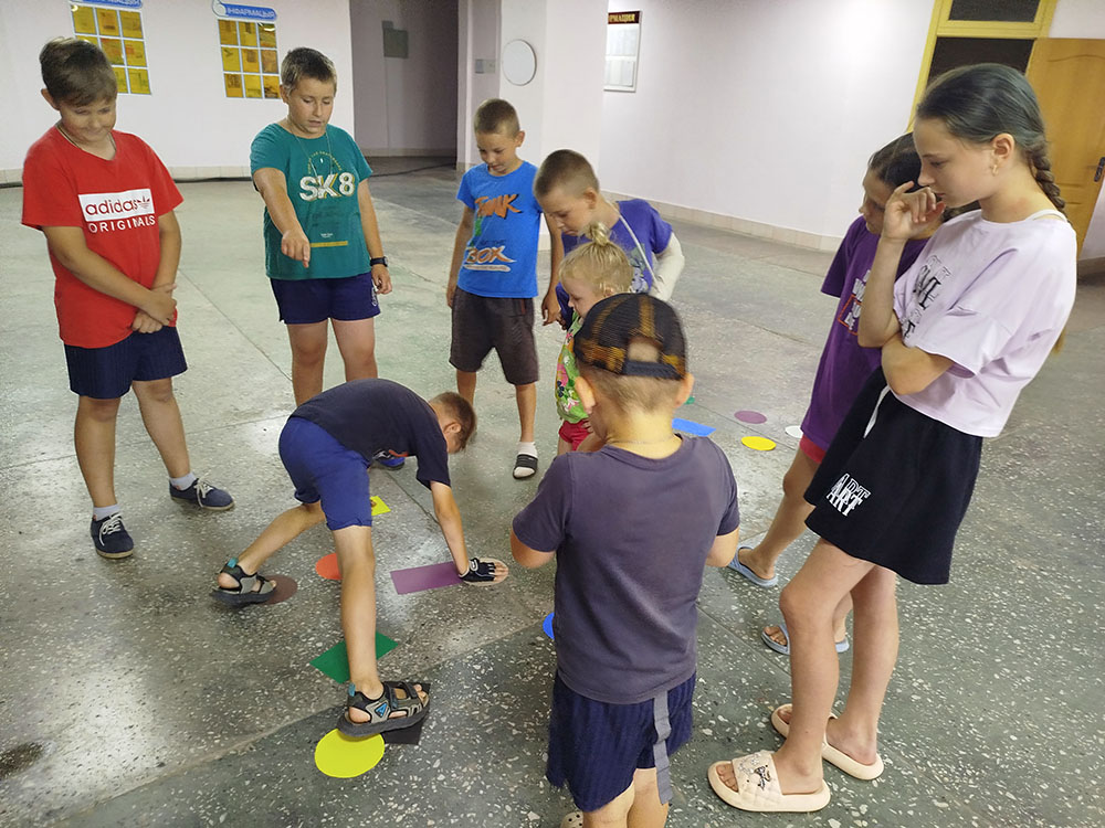 V gostyakh u Moydodyra4