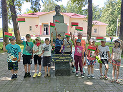 literaturnaya skameyka