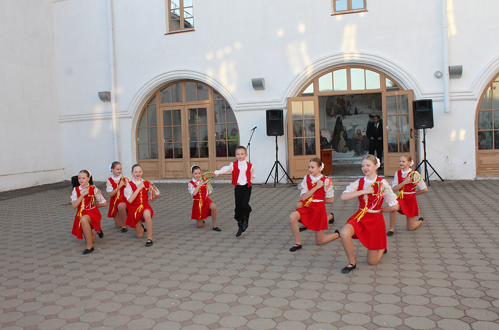 neskuchnyy vecher professii11