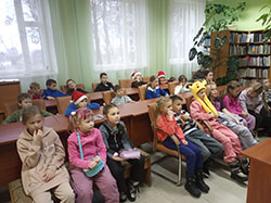 novyy god v krugu druzey