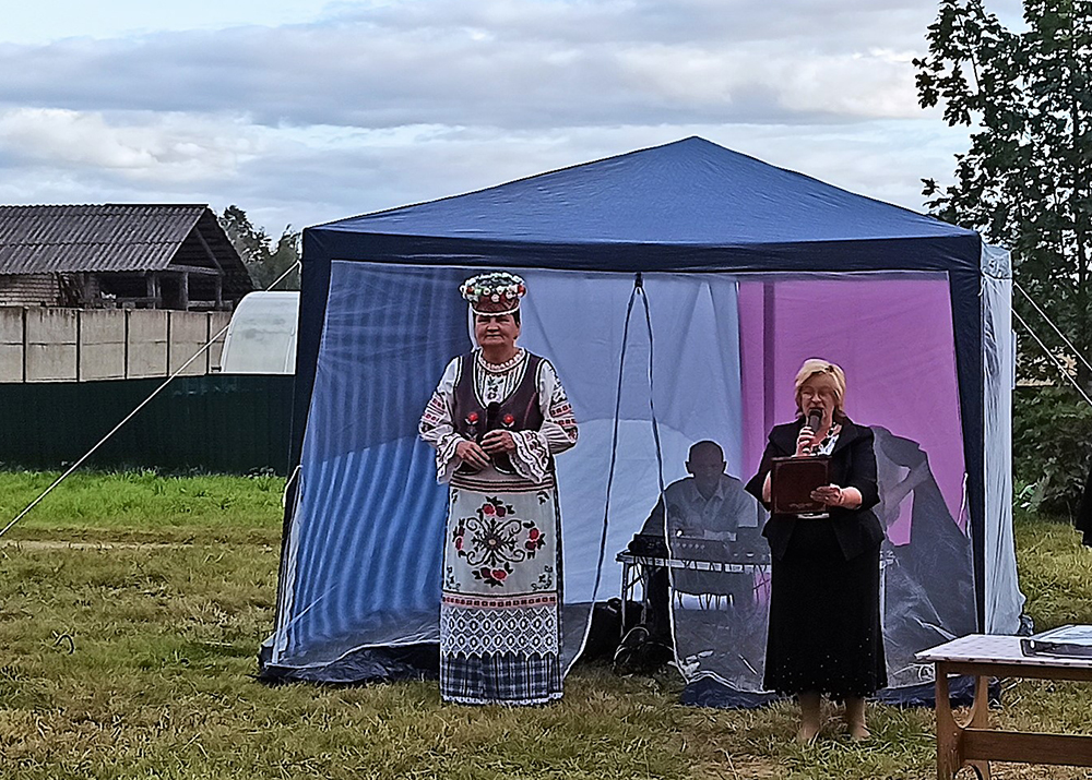 prazdnik derevni rumino3