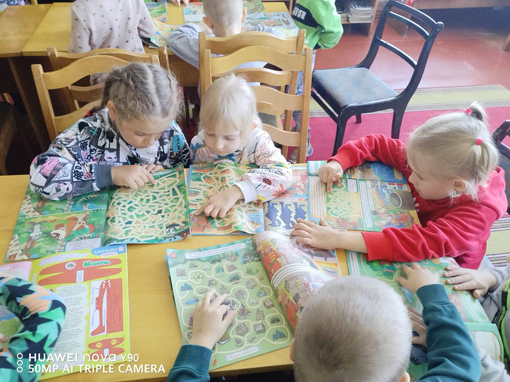 My idem v biblioteku3